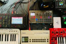 Opciones de ingresos alternativos para productores musicales: cursos, servicios y packs de sonidos